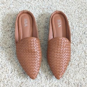 Brown Weave MIA Johona Mules